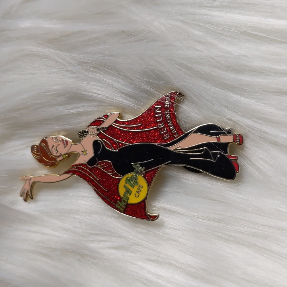 Hard Rock Cafe Collector Pin 2002